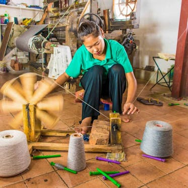  Young Living Foundation - Yes Helping Hands - Meet the Artisans 